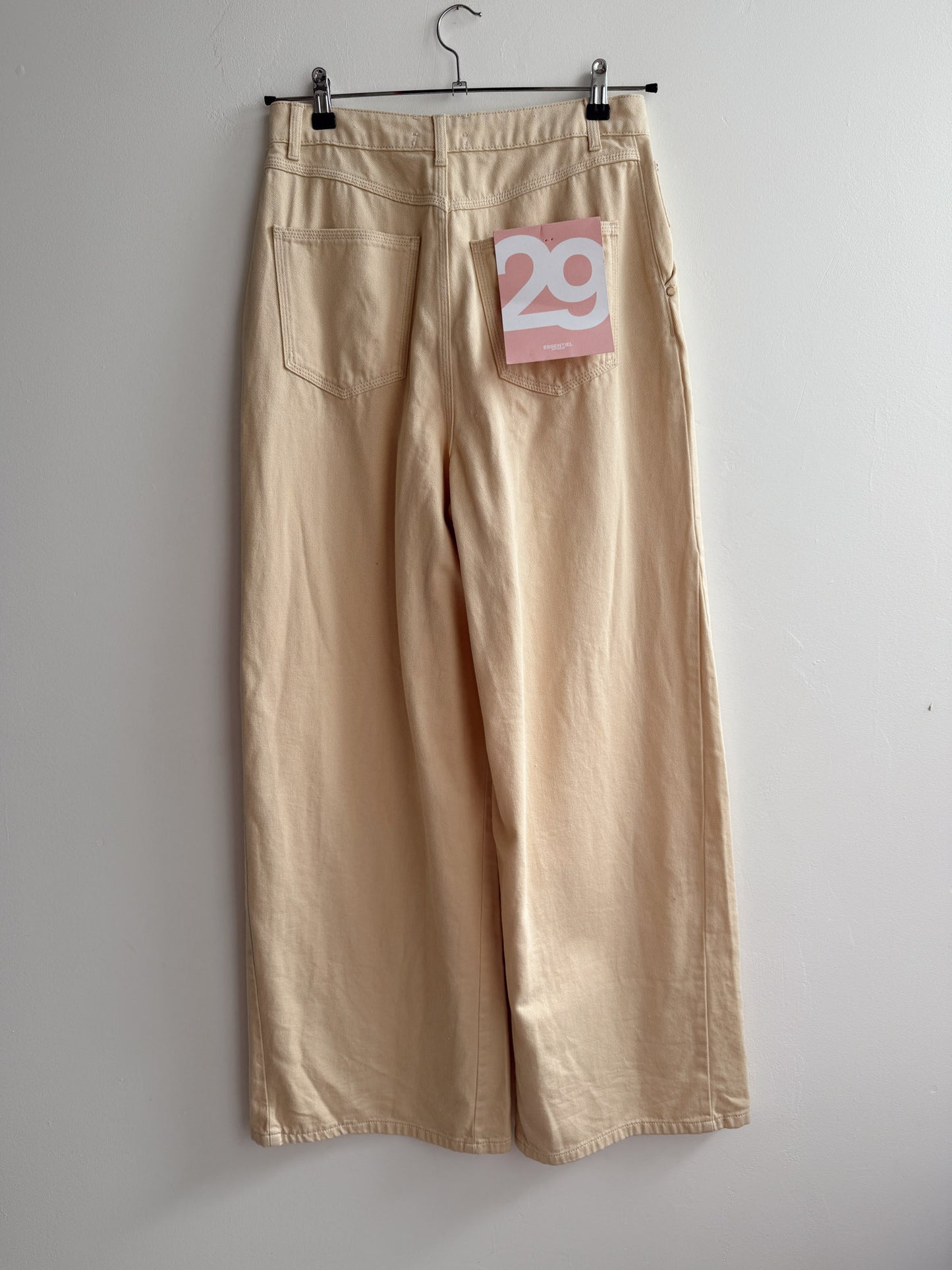 Jeans Essentiel - W29
