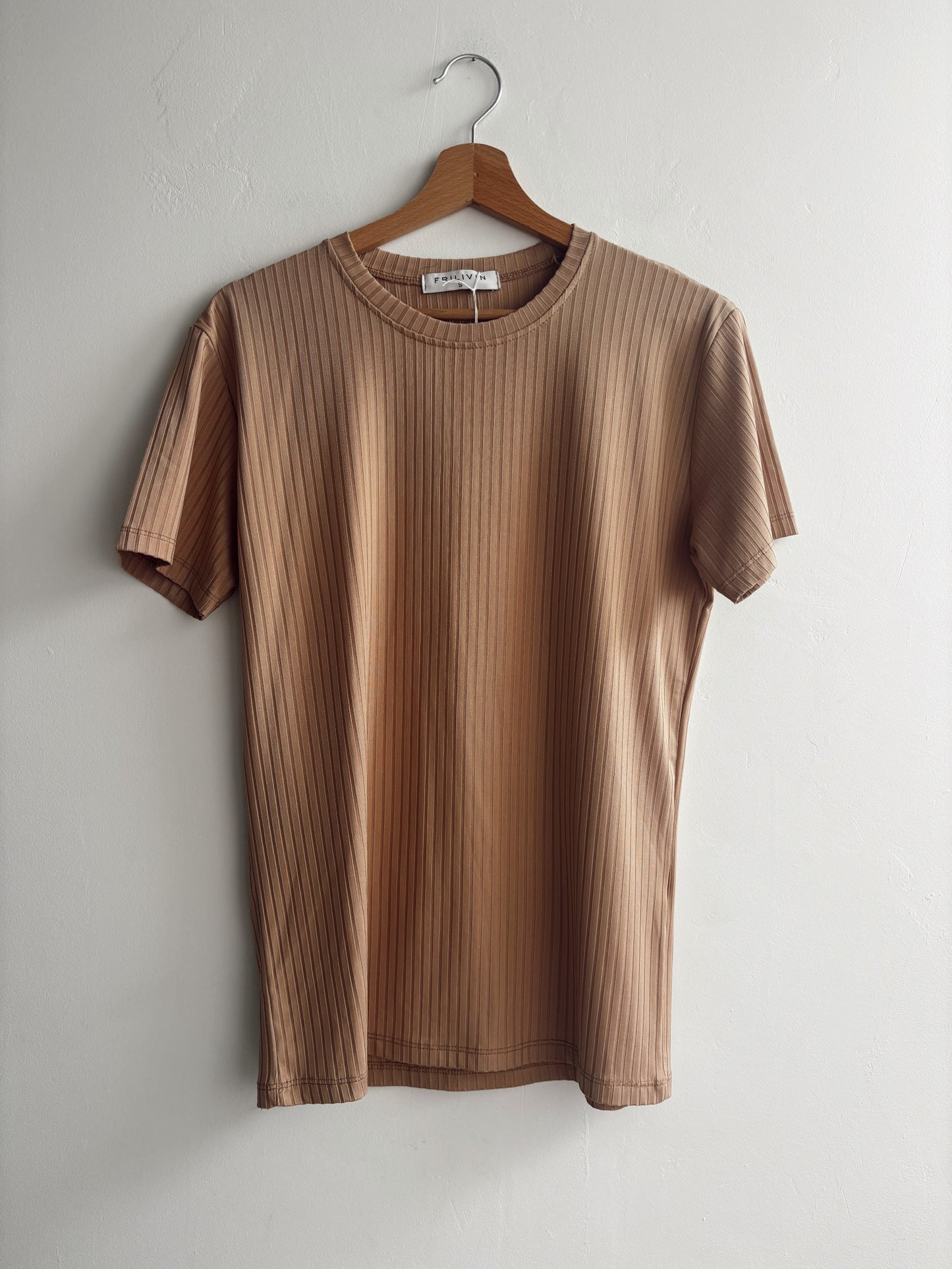 T-shirt Frilivin - S