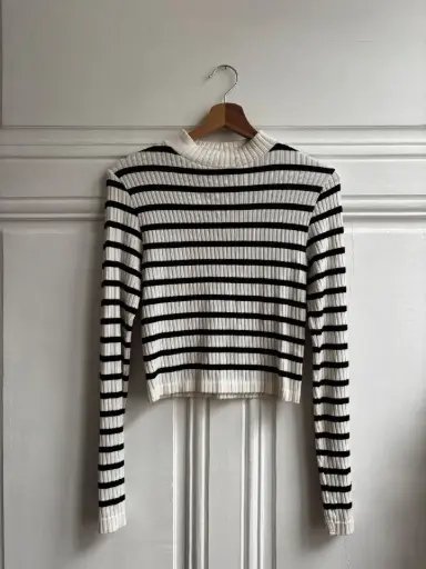 [C.106] Pull Zara - S